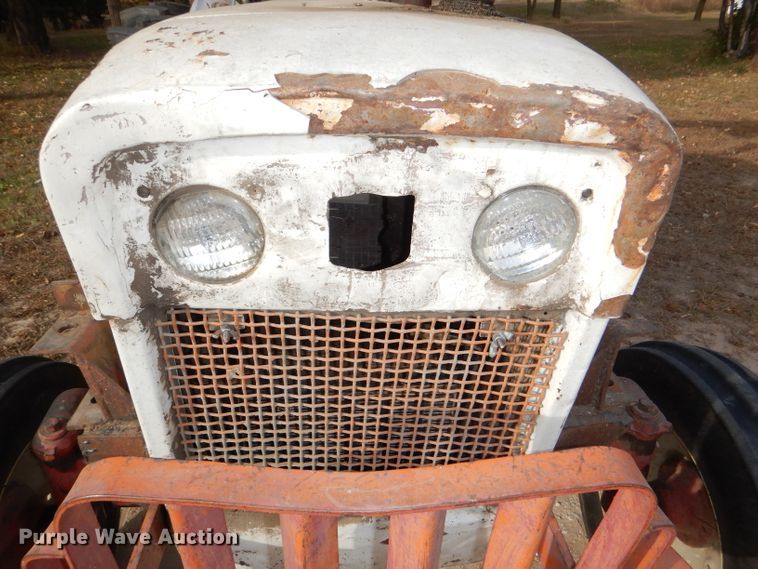 image for item DI2677 1969 David Brown 4600 Select-o-Matic tractor