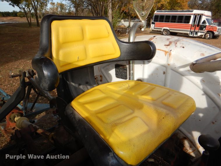 image for item DI2677 1969 David Brown 4600 Select-o-Matic tractor