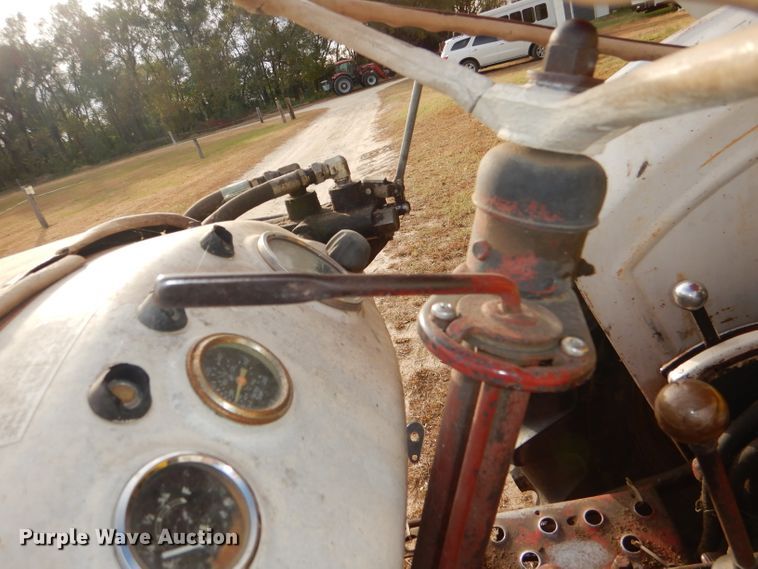 image for item DI2677 1969 David Brown 4600 Select-o-Matic tractor