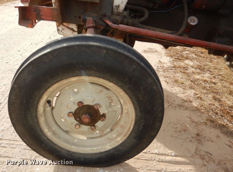 image for item DI2677 1969 David Brown 4600 Select-o-Matic tractor