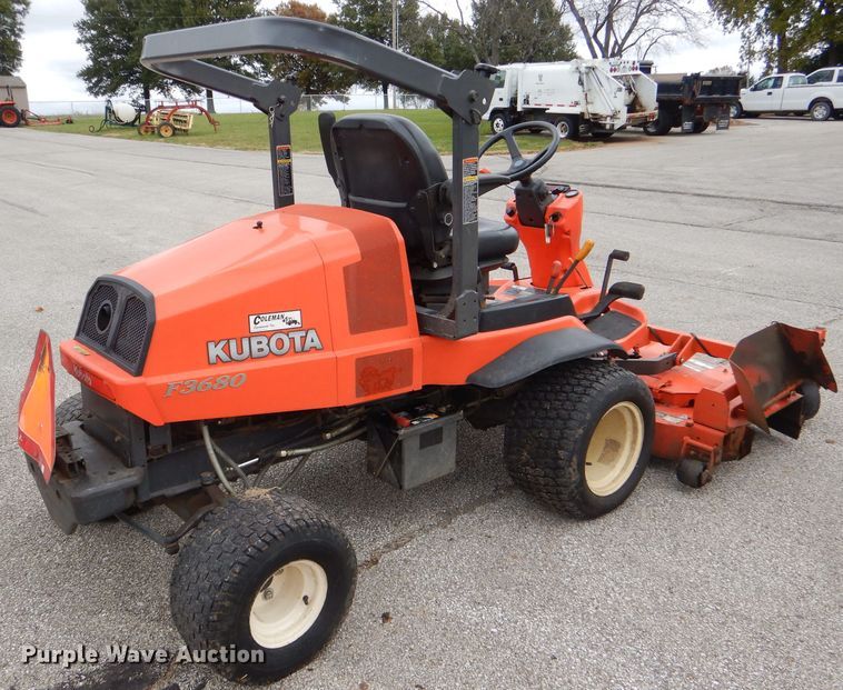 image for item DY9256 Kubota F3680 ZTR lawn mower