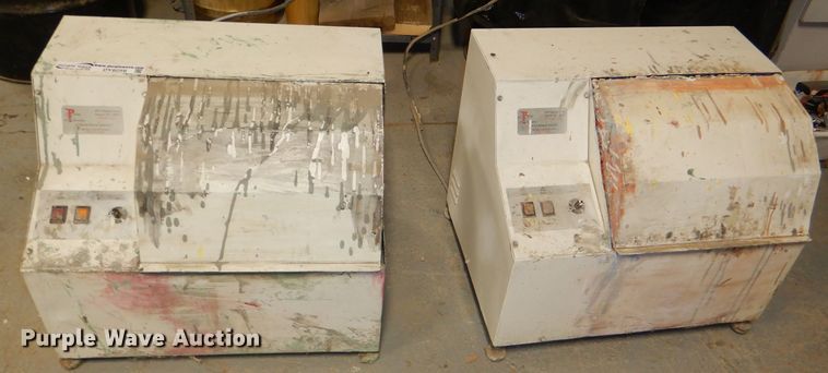 image for item DY9259 (2) paint shakers