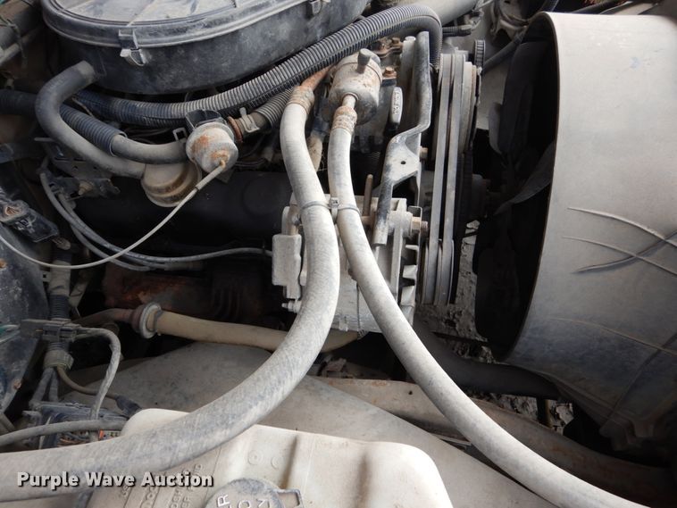 image for item EC9002 1991 Dodge D150 pickup truck