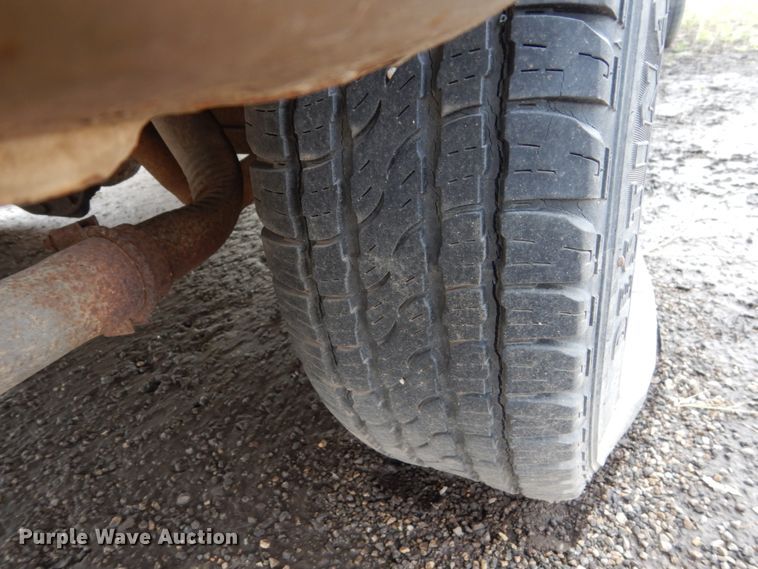 image for item EC9002 1991 Dodge D150 pickup truck