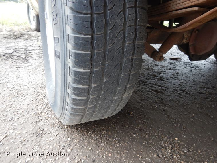 image for item EC9002 1991 Dodge D150 pickup truck