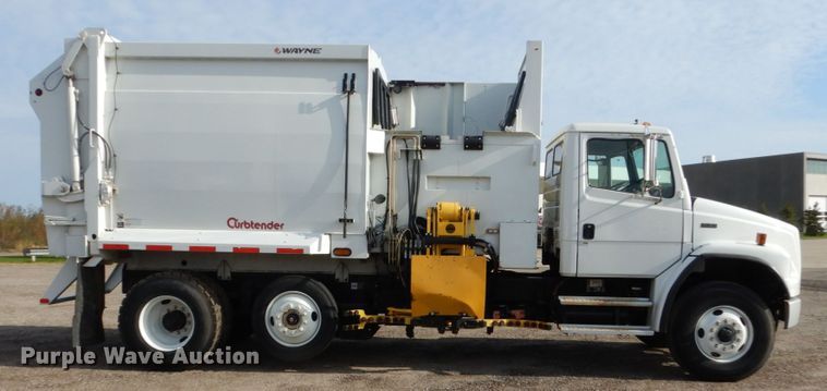 image for item EC9003 2004 Freightliner FL80 refuse truck