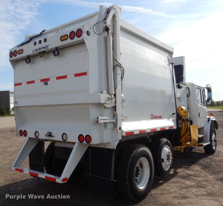 image for item EC9003 2004 Freightliner FL80 refuse truck