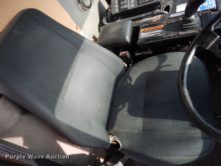 image for item EC9003 2004 Freightliner FL80 refuse truck