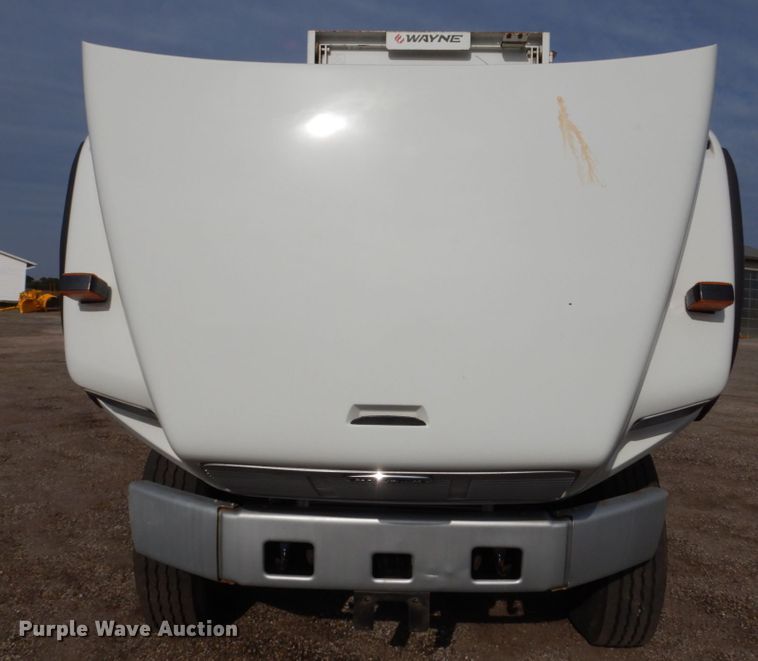 image for item EC9003 2004 Freightliner FL80 refuse truck