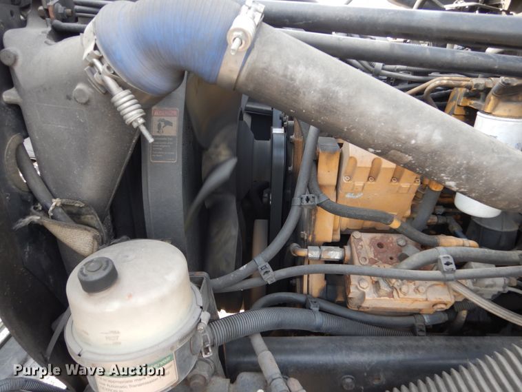 image for item EC9003 2004 Freightliner FL80 refuse truck