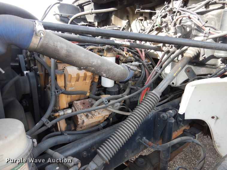 image for item EC9003 2004 Freightliner FL80 refuse truck