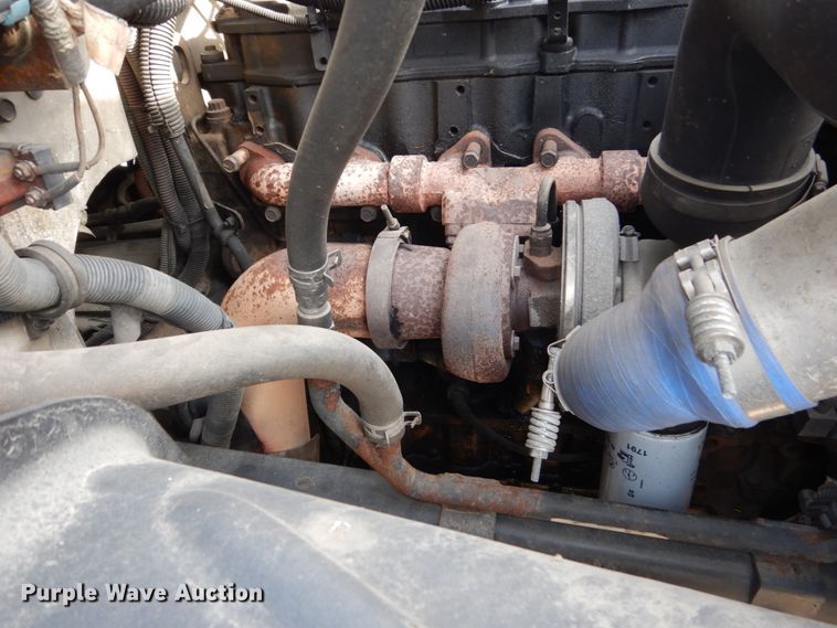 image for item EC9003 2004 Freightliner FL80 refuse truck