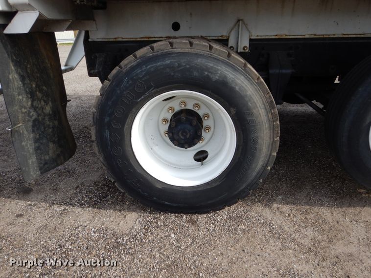 image for item EC9003 2004 Freightliner FL80 refuse truck