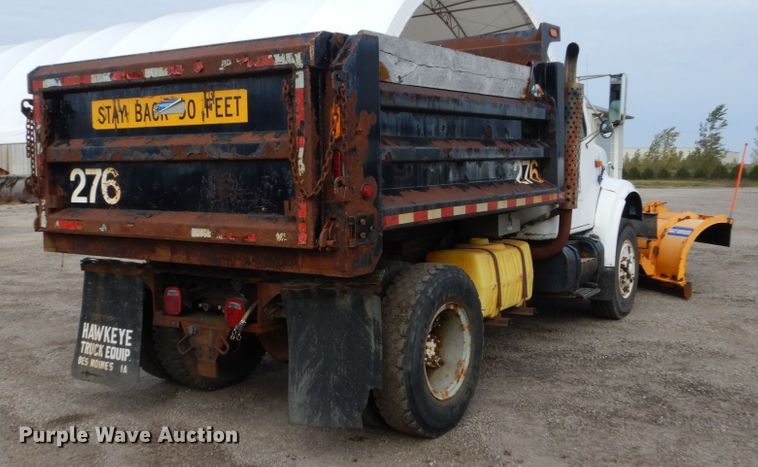 image for item EC9004 1992 International 4900 dump truck