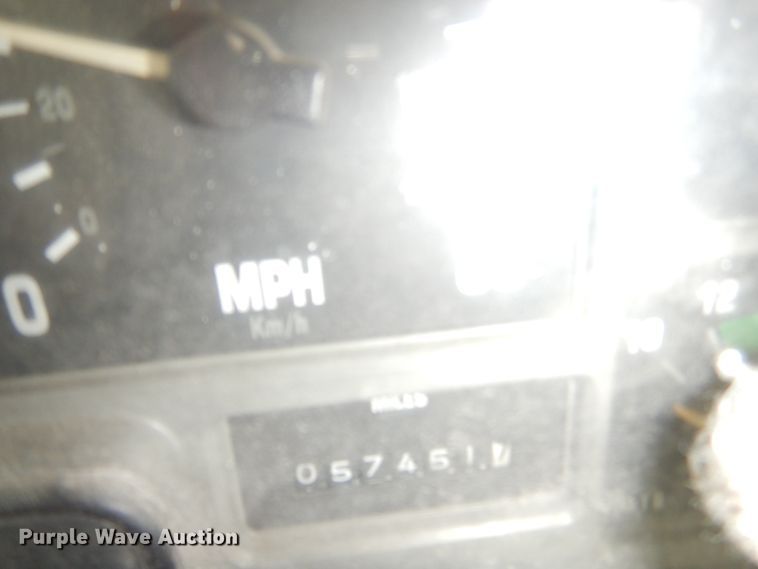 image for item EC9004 1992 International 4900 dump truck