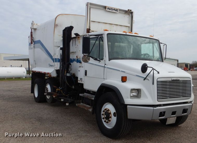 image for item EC9005 2001 Freightliner FL80 refuse truck