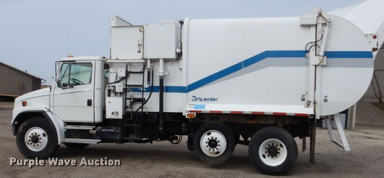 image for item EC9005 2001 Freightliner FL80 refuse truck