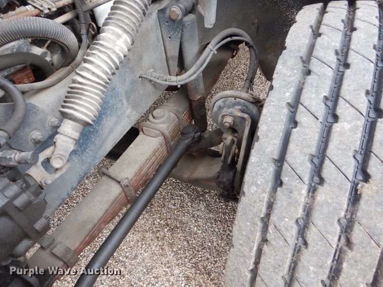 image for item EC9005 2001 Freightliner FL80 refuse truck