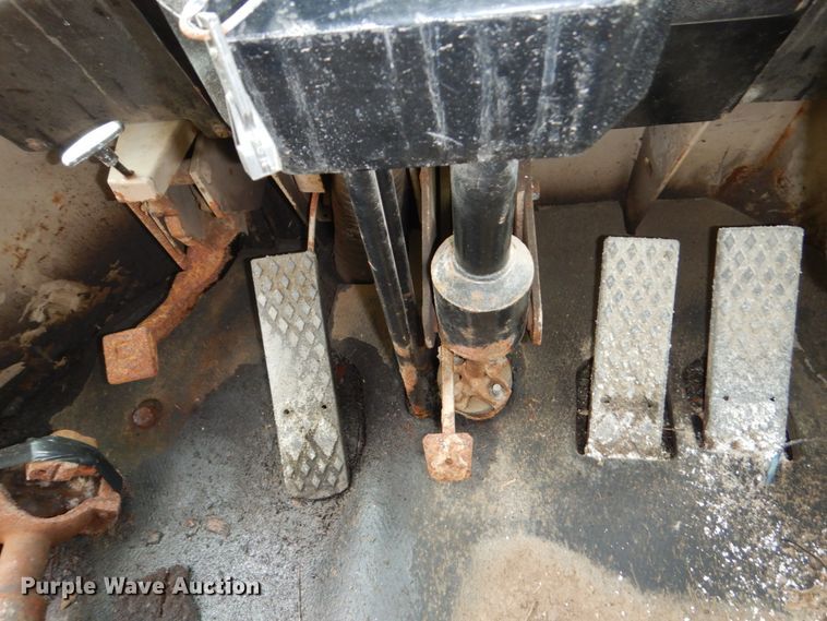 image for item EC9006 1988 John Deere 544E wheel loader