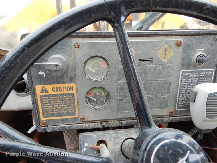 image for item EC9006 1988 John Deere 544E wheel loader