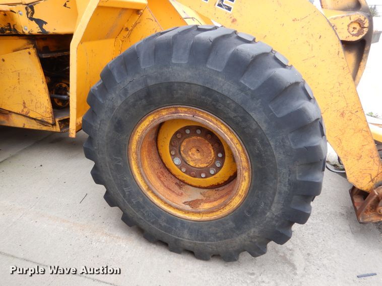 image for item EC9006 1988 John Deere 544E wheel loader