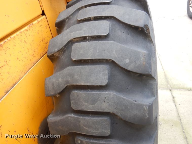 image for item EC9006 1988 John Deere 544E wheel loader