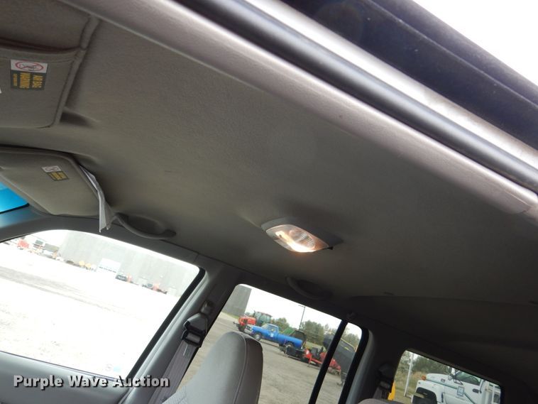 image for item EC9007 2000 Ford Explorer SUV