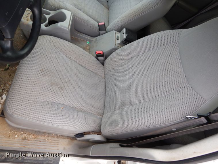 image for item EC9007 2000 Ford Explorer SUV