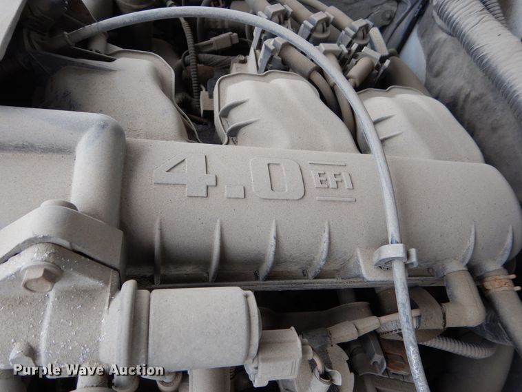 image for item EC9007 2000 Ford Explorer SUV