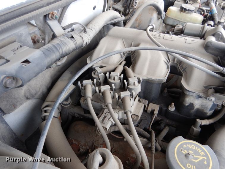 image for item EC9007 2000 Ford Explorer SUV