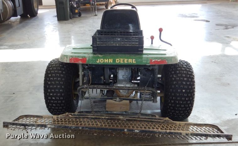 image for item EC9014 John Deere 1200A bunker rake