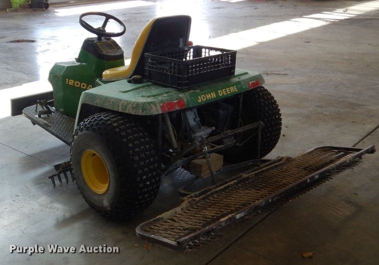 image for item EC9014 John Deere 1200A bunker rake