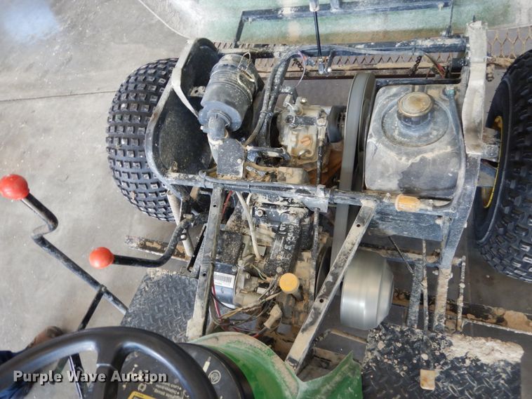 image for item EC9014 John Deere 1200A bunker rake