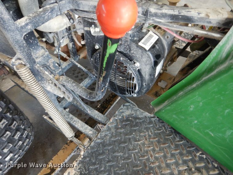 image for item EC9014 John Deere 1200A bunker rake