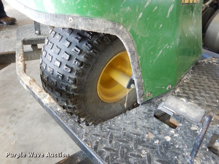 image for item EC9014 John Deere 1200A bunker rake