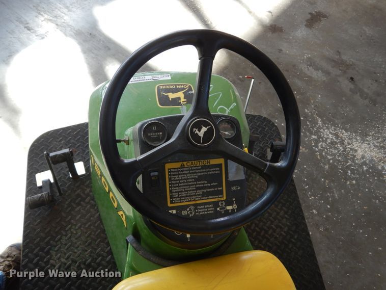 image for item EC9015 John Deere 1200A bunker rake