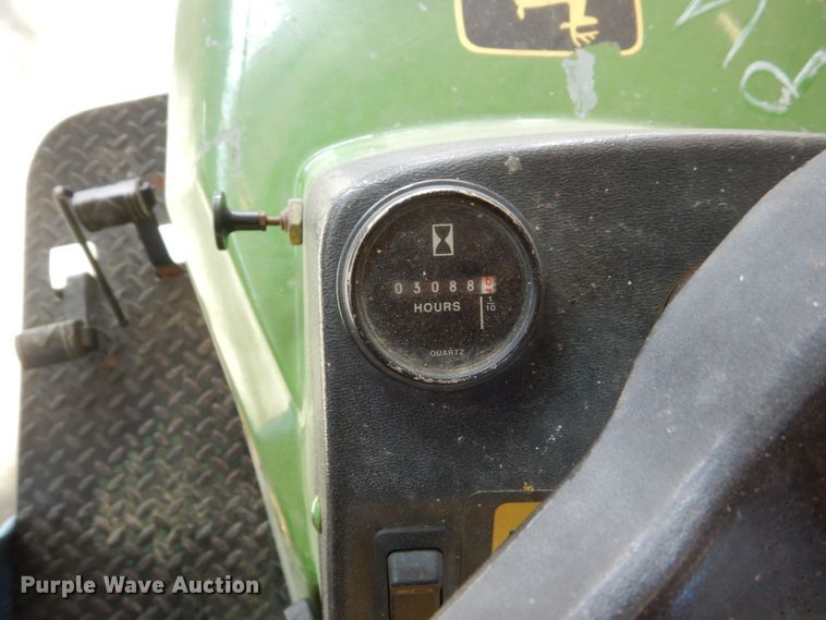 image for item EC9015 John Deere 1200A bunker rake