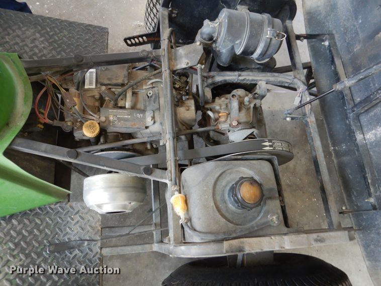 image for item EC9015 John Deere 1200A bunker rake