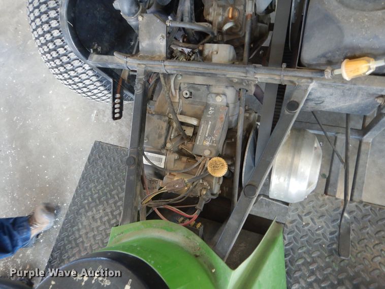 image for item EC9015 John Deere 1200A bunker rake