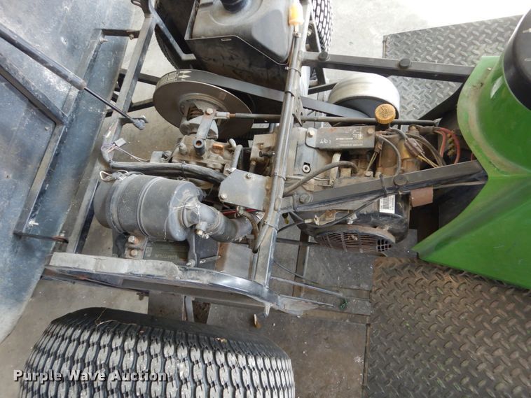 image for item EC9015 John Deere 1200A bunker rake