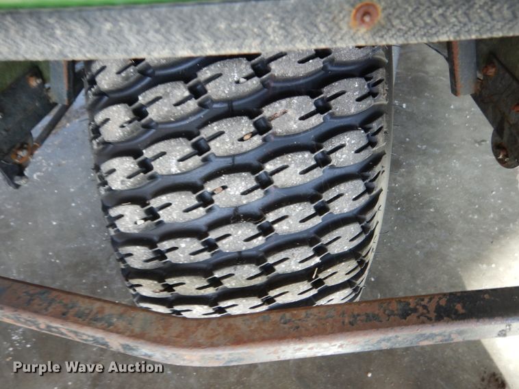 image for item EC9015 John Deere 1200A bunker rake