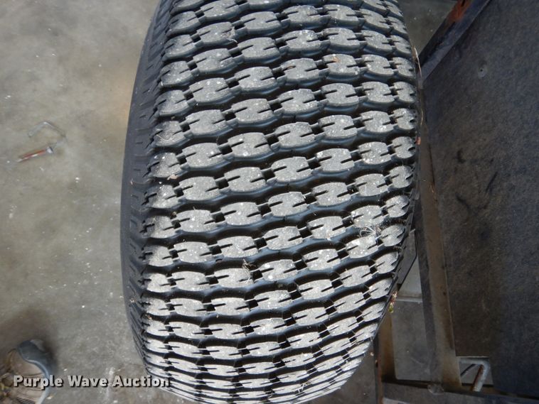 image for item EC9015 John Deere 1200A bunker rake