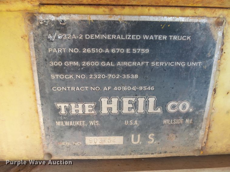 image for item EF9567 1968 Mack FL711LST tank truck