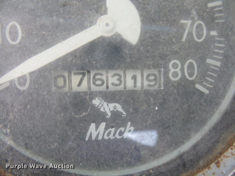 image for item EF9567 1968 Mack FL711LST tank truck