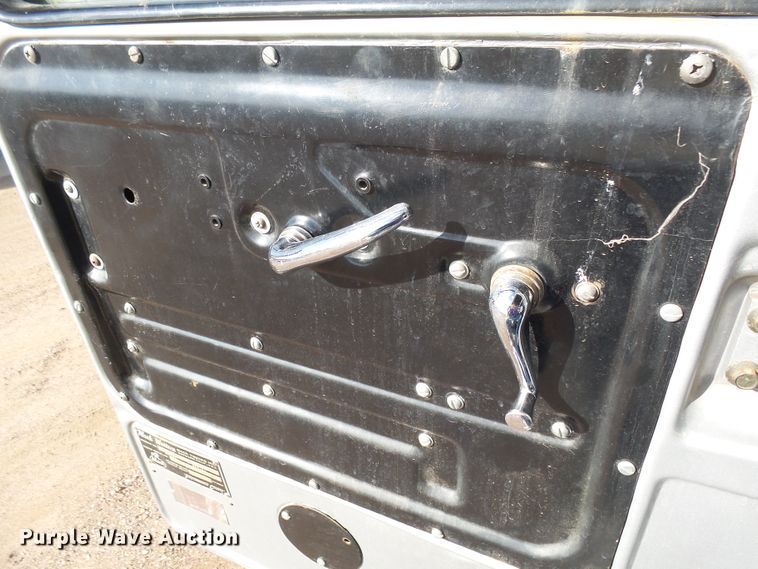 image for item EF9567 1968 Mack FL711LST tank truck