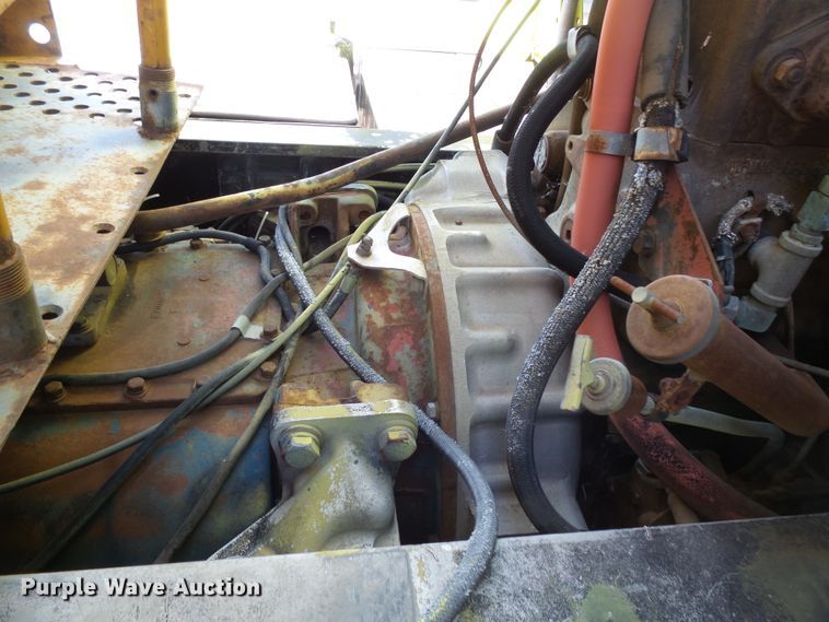 image for item EF9567 1968 Mack FL711LST tank truck