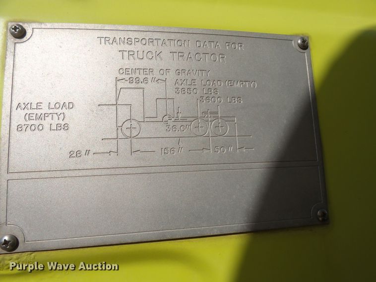 image for item EF9567 1968 Mack FL711LST tank truck