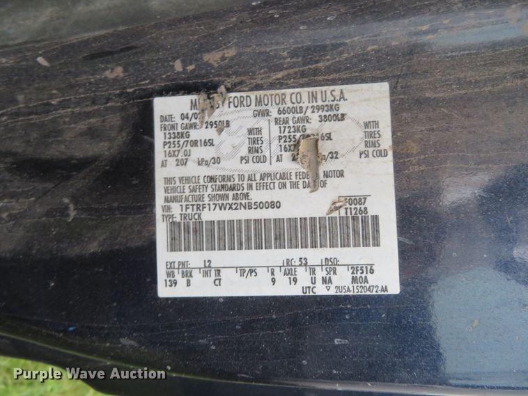 image for item EQ9342 2002 Ford F150 XL pickup truck