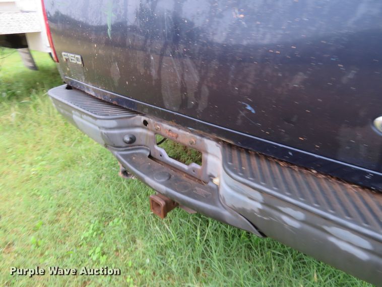 image for item EQ9342 2002 Ford F150 XL pickup truck