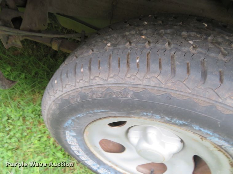 image for item EQ9342 2002 Ford F150 XL pickup truck